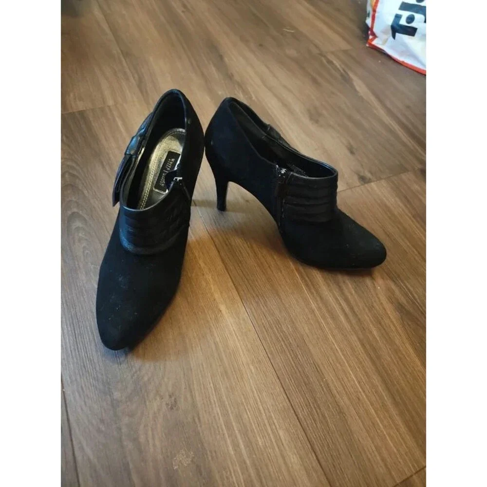 White House Black Market booties stiletto heel